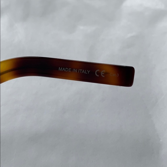 Saint Laurent Round Tortoise Sunglasses - Picture 5 of 8